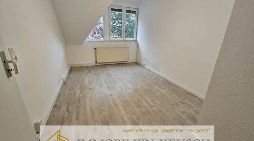 Grosse 4 Zimmer Whg. und TOP zentrale Lage