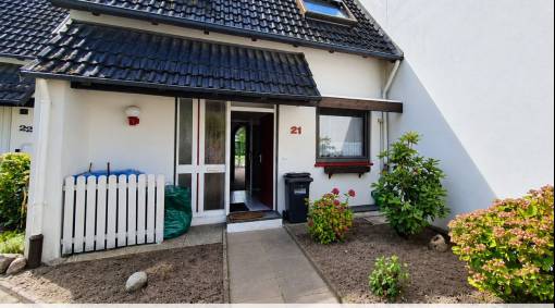 Kleines Häuschen mit zentraler, ruhiger Lage + Südterrasse = gut & günstig