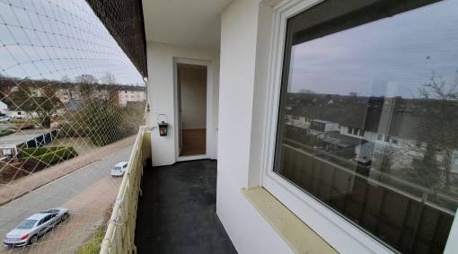 Verkauft***Gut geschnittene 3 Zimmer Wohnung mit Balkon und schönem Ausblick - günstiger als Mieten