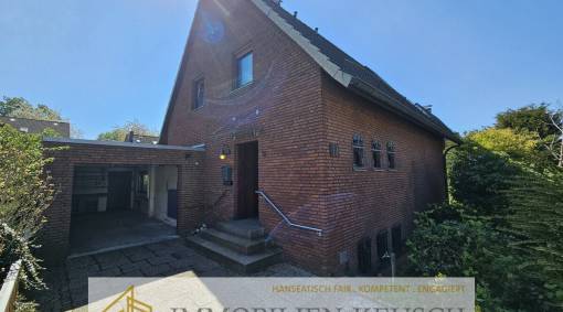 Einfamilienhaus in in begehrter & zentraler Lage von HB-Neustadt mit Potential, Garage, Balkon&Pool