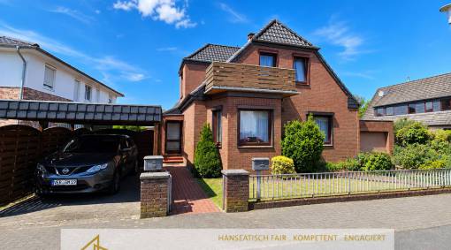 2-Fam.-Haus auf großen, grünen Grundstück mit viel Platz & Potenzial für die Familie oder Anleger